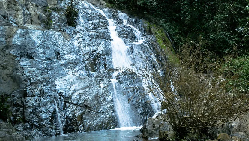 Nam-Dee-waterfall